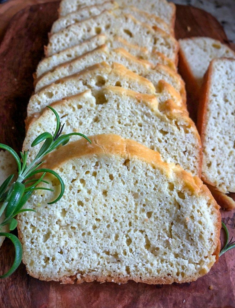 Куриный хлеб рецепт. Цельнозерновой хлеб на кето. Диетический хлеб. Цельнозерновой хлеб диетический. Диетические хлебобулочные изделия.