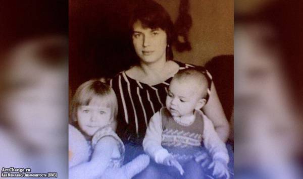 Ирина Шейк в детстве с мамой Ольгой и сестрой Татьяной