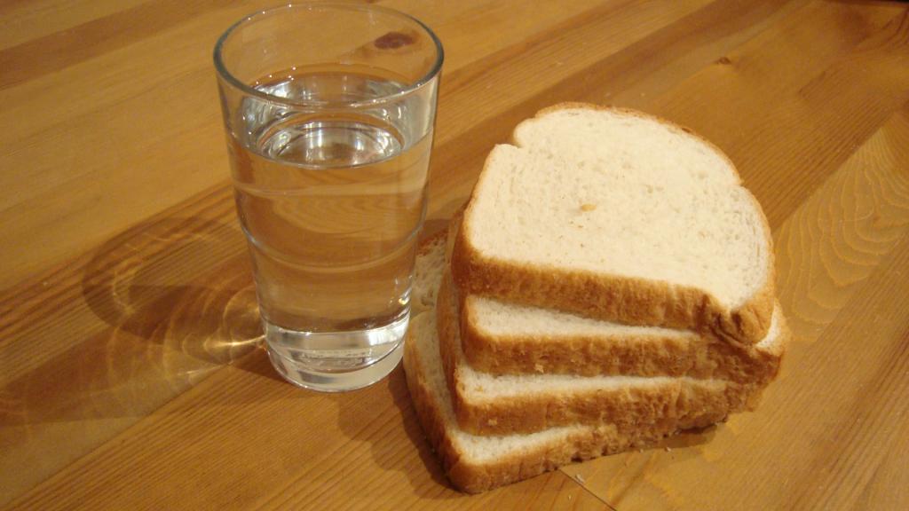 хлеб и вода диета