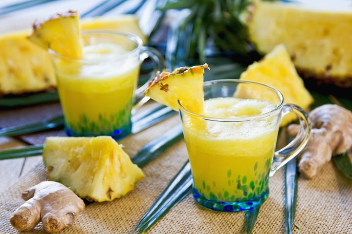 Рецепты соков для детокса: ананасово-лимонно-морковный фреш