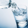 Сколько нужно выпивать воды? 2 литра воды сколько это стаканов?