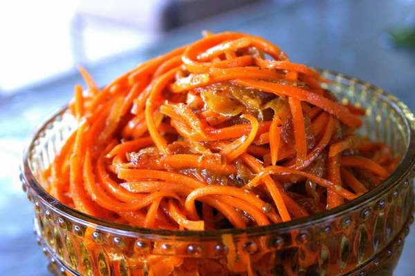 Салат - можно ли есть корейскую морковь при похудении