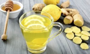 Лимонный напиток с имбирем и медом