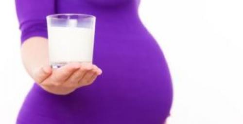 Кефир на ночь при беременности. Можно ли на ночь пить жирный или нежирный кефир, и как кисломолочный продукт влияет на течение беременности: польза и вред
