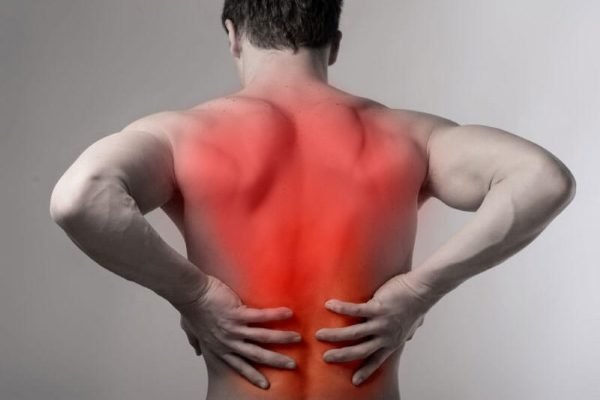 При неправильной нагрузке можно травмировать спину