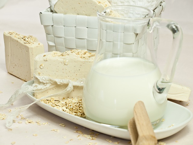 oatmeal-soap-1725686_640