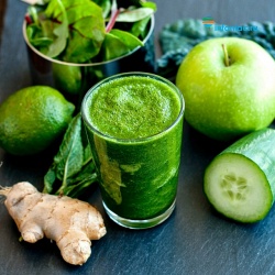 10 рецептов зеленых детокс-смузи, которые помогут очистить организм